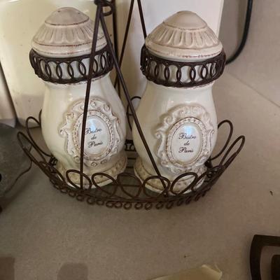 Sale Photo Thumbnail #218: Canister with Salt & Pepper with Decor