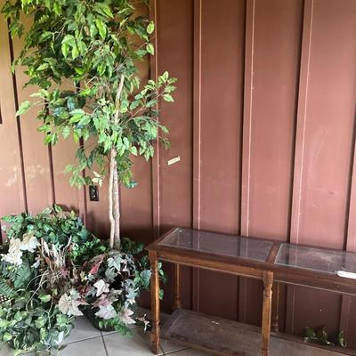 Sale Photo Thumbnail #249: Tree, Sofa Table, Greenery