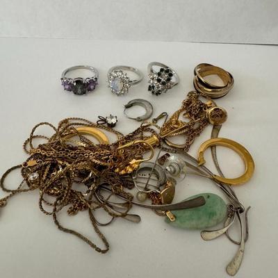 MIXED JEWELRY LOT