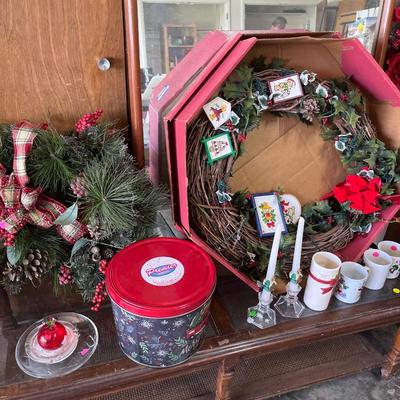 Sale Photo Thumbnail #302: Coffee table & Mirror and Lot of Christmas Decorations