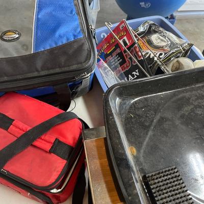 Sale Photo Thumbnail #322: Coolers , cooker, Party pack and more.
