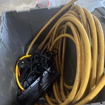 Sale Photo Thumbnail #330: Rope, safety kit, air hose, mattresses

Table not included
