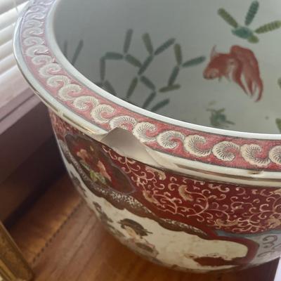 Sale Photo Thumbnail #351: 2 pictures and a pot with a broken spot