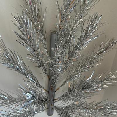 Aluminum Christmas tree - complete in box - Model K2000