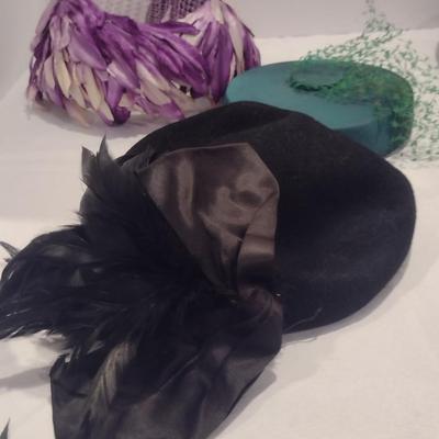 Collection of Vintage Ladies Hats