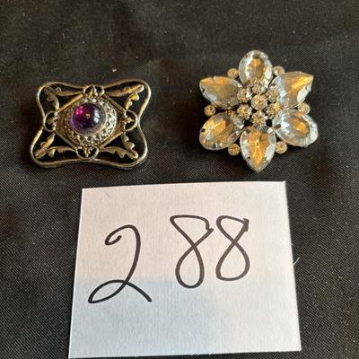 Brooch Lot