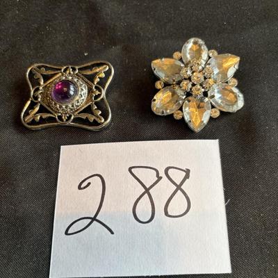 Brooch Lot