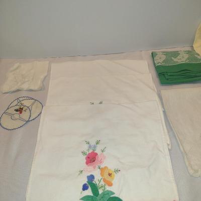 Collection of Hand Towels/Linens with Needlework or Embroidery