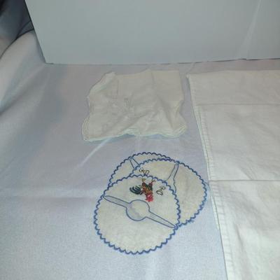 Collection of Hand Towels/Linens with Needlework or Embroidery