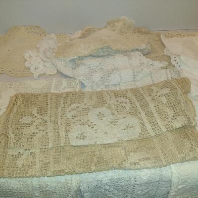 Assorted Needlework Table Linens- Runners, Doilies, Etc.
