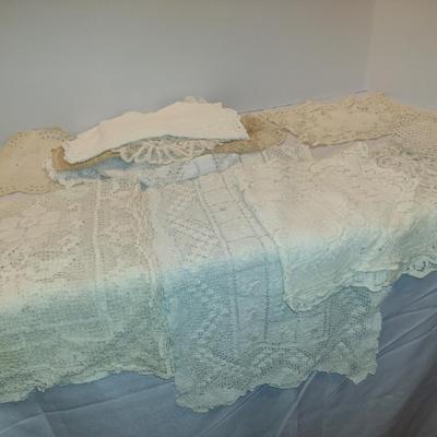 Assorted Needlework Table Linens- Runners, Doilies, Etc.