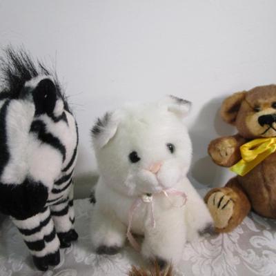8 stuffed animals
