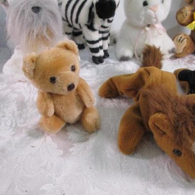 8 stuffed animals