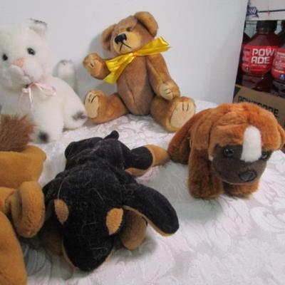 8 stuffed animals