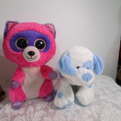 8 Ty stuffed animals