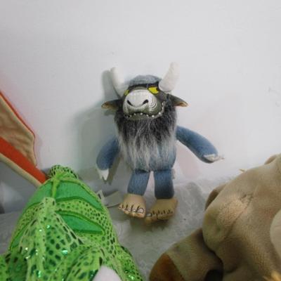 7 stuffed animals