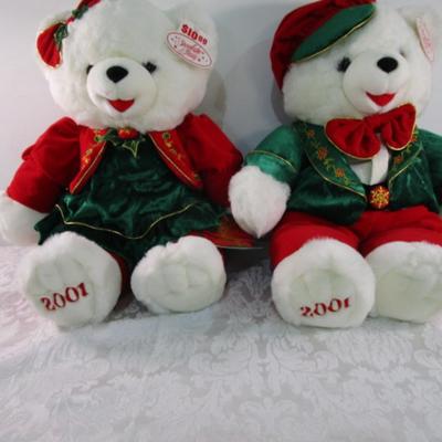New with tags Boy & Girl Christmas bears