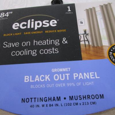 1 New in pkg Eclipse blackout curtain
