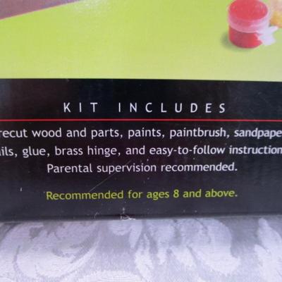 New in box Build & Paint treasure chest kit #1