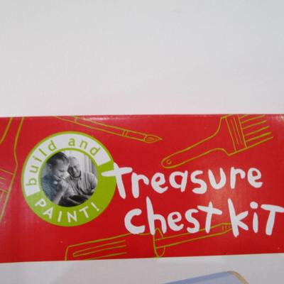 New in box Build & Paint treasure chest kit #1