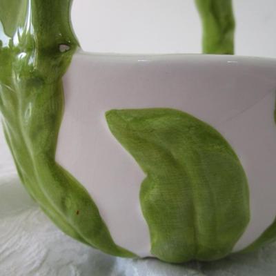 Ceramic tulip basket with glass pebbles