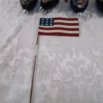 Misc. patriotic items, & books on Hindenburg & US Constitution