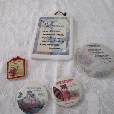 4 magnets & 1 plaque