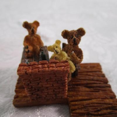 New in box Boyd's Bearly-Built Village Ted E. Bear Shop