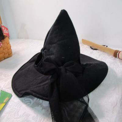 New with tags Build-A Bear Wicked Witch of the West Bear & Toto in a basket