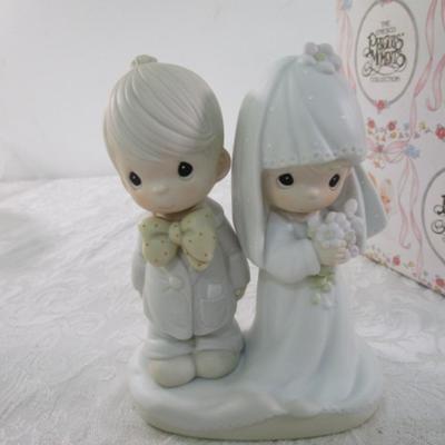 Precious Moments " The Lord Bless You & Keep You" Bride & Groom