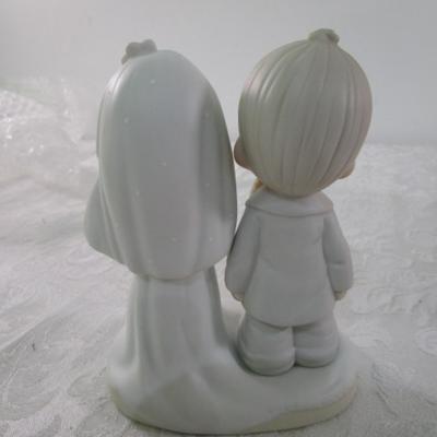 Precious Moments " The Lord Bless You & Keep You" Bride & Groom