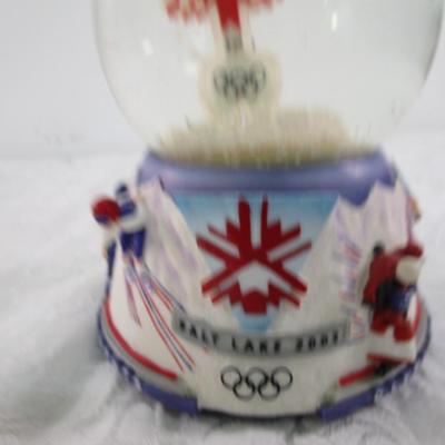 Salt Lake Winter Olympic 2002 Snow Globe
