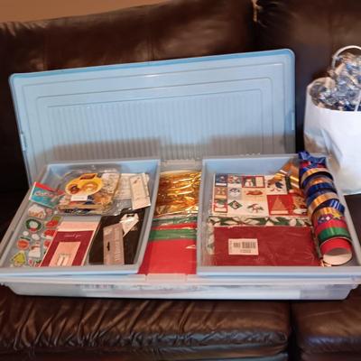 TISSUE PAPER, NAME TAGS, RIBBON, BOSE AND MORE ALL IN A ORGANIZING TOTE TOTE