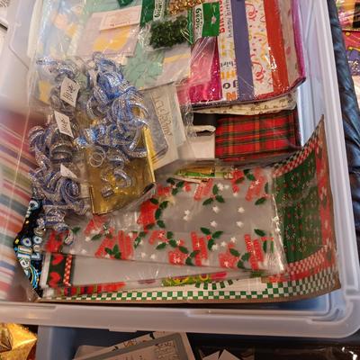 TISSUE PAPER, NAME TAGS, RIBBON, BOSE AND MORE ALL IN A ORGANIZING TOTE TOTE