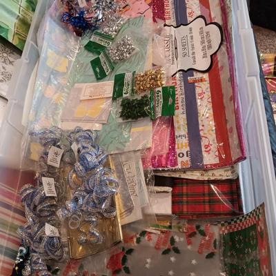 TISSUE PAPER, NAME TAGS, RIBBON, BOSE AND MORE ALL IN A ORGANIZING TOTE TOTE