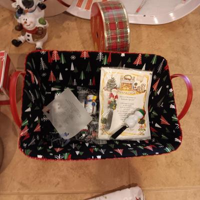 HOLIDAY MOTION SENSOR DOG, SNOWMAN CARD HOLDER, LINENS AND MORE