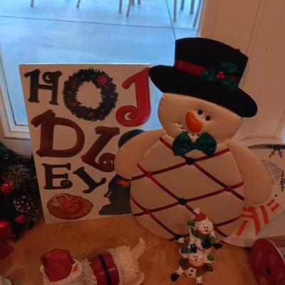 HOLIDAY MOTION SENSOR DOG, SNOWMAN CARD HOLDER, LINENS AND MORE