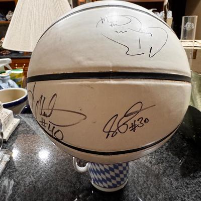 Arkansas Razorbacks Autographed Basketball