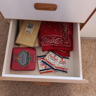 SEWING MACHINE CABINET ON CASTERS WITH VARIOUS NOTIONS