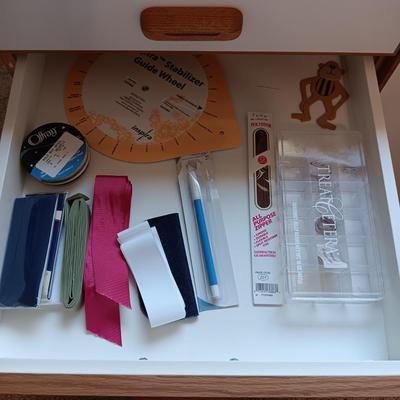 SEWING MACHINE CABINET ON CASTERS WITH VARIOUS NOTIONS