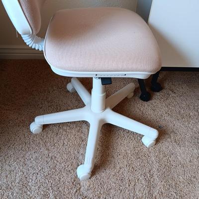GATE LEG PROJECT TABLE ON CASTERS, AN ADJUSTABLE HEIGHT CHAIR, QUILTING & CUTTING BOARDS