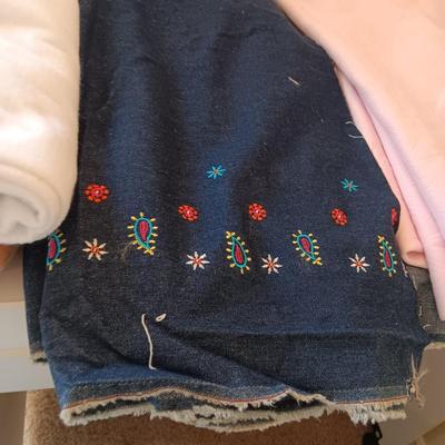 LARGE PIECES OF SEWING MATERIAL