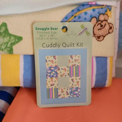 VARIETY OF SEWING MATERIAL, 2 BABYQUILT KITS AND 2 THROW PILLOW FORMS