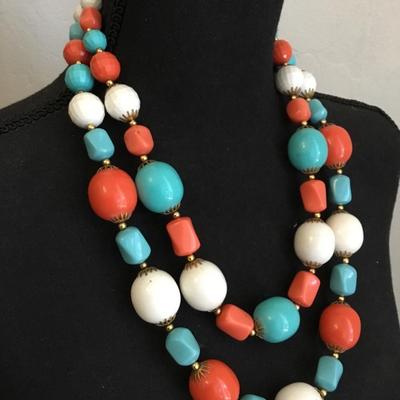 Super cute vintage peach, blue and white beaded chunky statement necklace very nice very beautiful