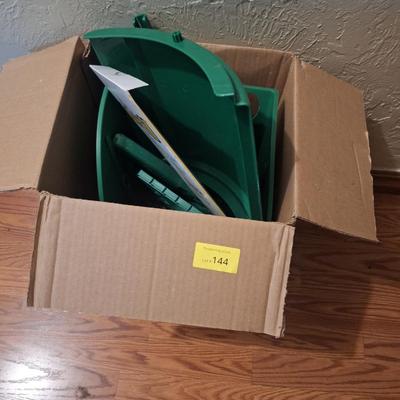 Sale Photo Thumbnail #410: this is new in box has not been assembled.