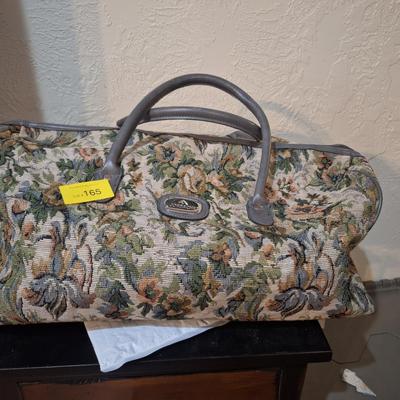 Sale Photo Thumbnail #435: jordache large travel bag