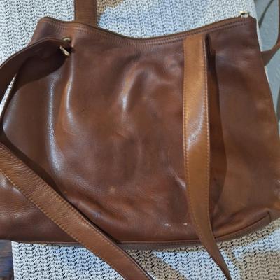 Sale Photo Thumbnail #514: Rolfs leather handbag