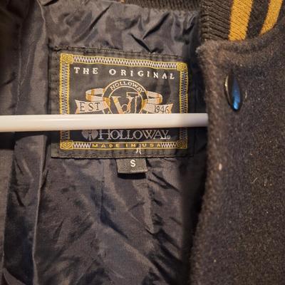 Sale Photo Thumbnail #543: black with gold trim.  Needs cleaning it has a slight smoker smell, it's been in storage in a smokers house (it is from a separate estate than other items).