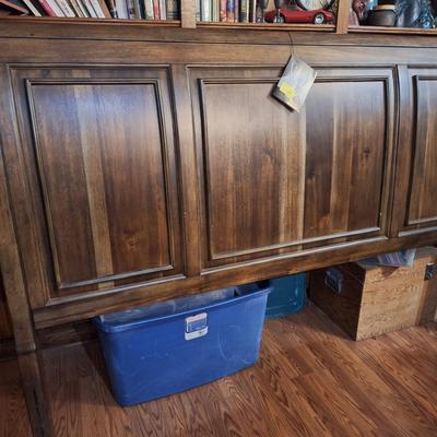 Sale Photo Thumbnail #546: this is the headboard only there are no side rails or other pieces.  Other items that you might see in the background are either part of another lot or staged for future auctions and not part of this lot.