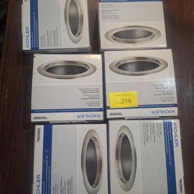 Sale Photo Thumbnail #621: new in box, lot of 6 recessed lights